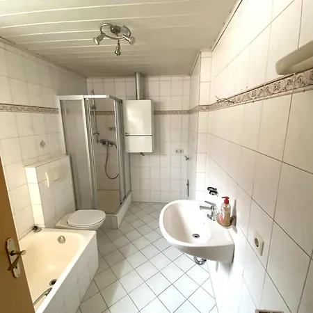 Monteurzimmer, 2 Fuer Monteure Handwerker Penzion Neustadt an der Weinstraße